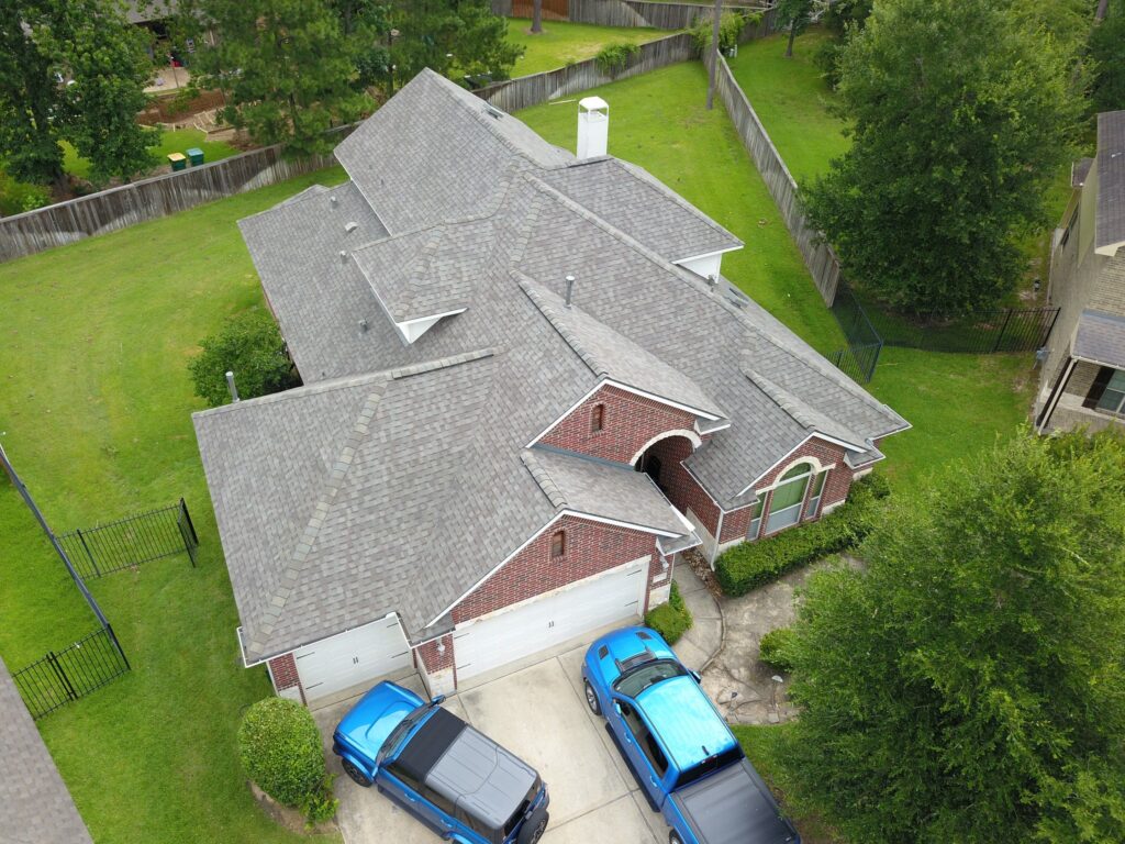 houtennewroofreplacementaboveshinglefront