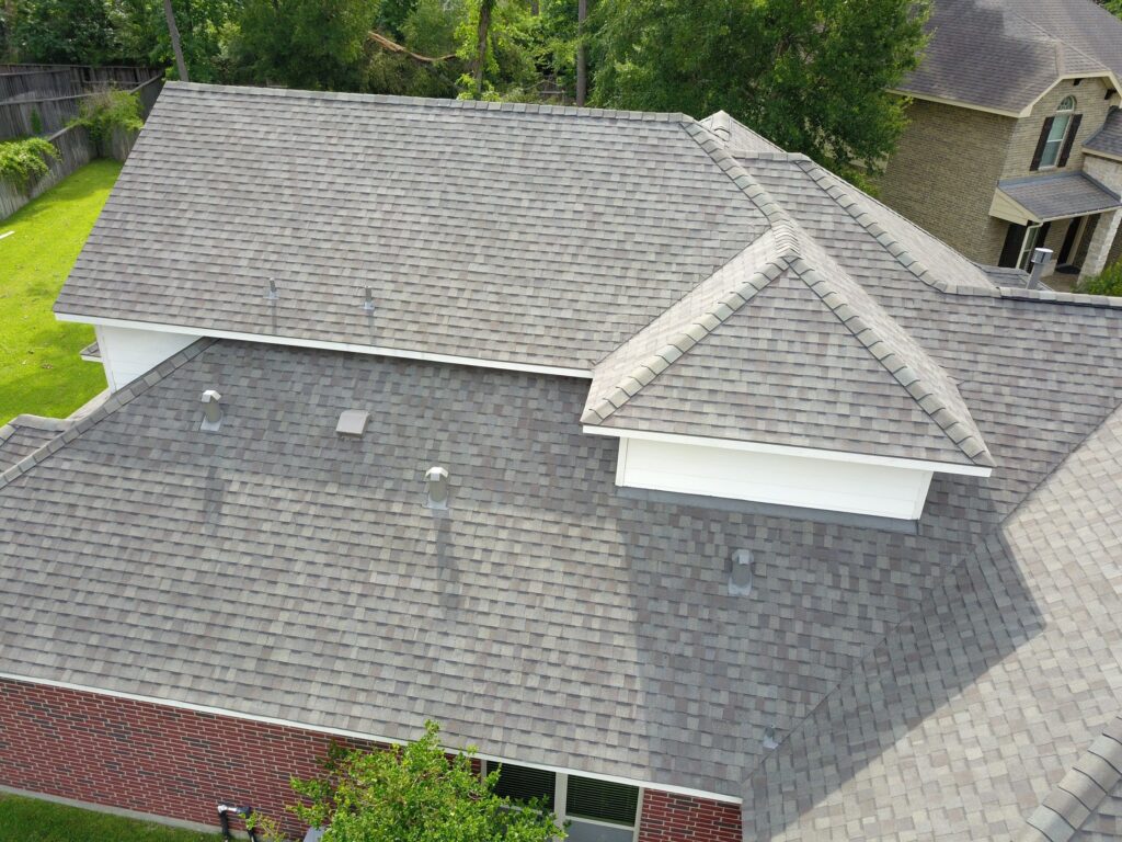houtontomballnewroofsideclose