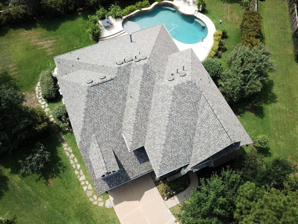Handnail Roofing roof replacement in Magnolia, TX (1)